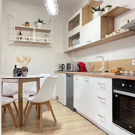 Kesa Apartment Korce Esterno foto